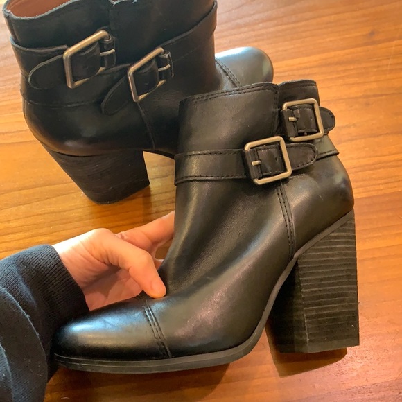 Lucky Brand 100% leather booties - Picture 2 of 6
